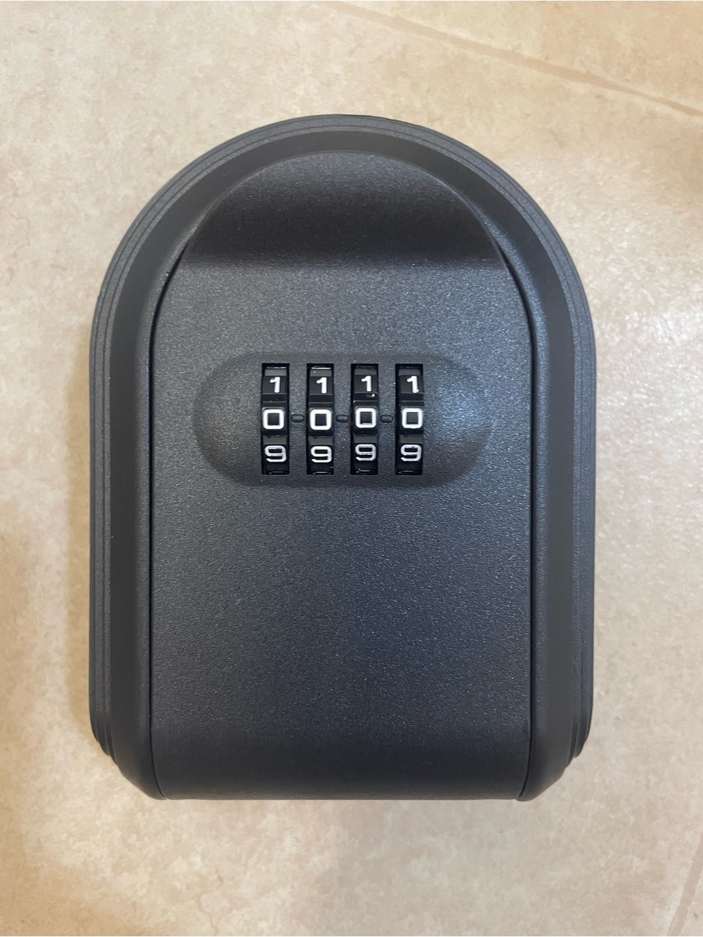 Magntic Key Lock Box with 4 Digit Combination